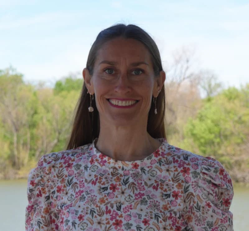 Dra. Shelly C. Hogan, D.C.